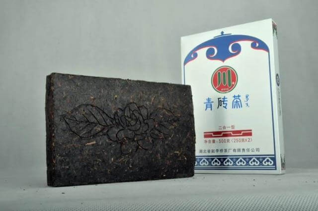 川字牌二合一青磚茶，將蒙漢兩家合而為一！